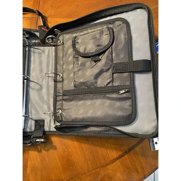 Case-it Zipper Binder, 3-Ring, Handle and Shoulder Strap, Red & Gray - Picture 5 of 16